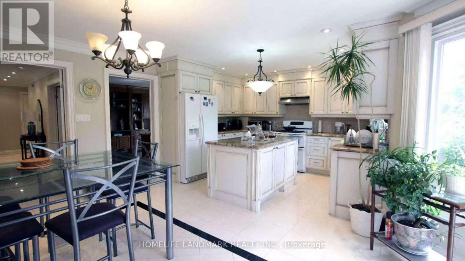 Main - 54 Castleridge Drive, Richmond Hill, Ontario  L4B 1R3 - Photo 3 - N13477340