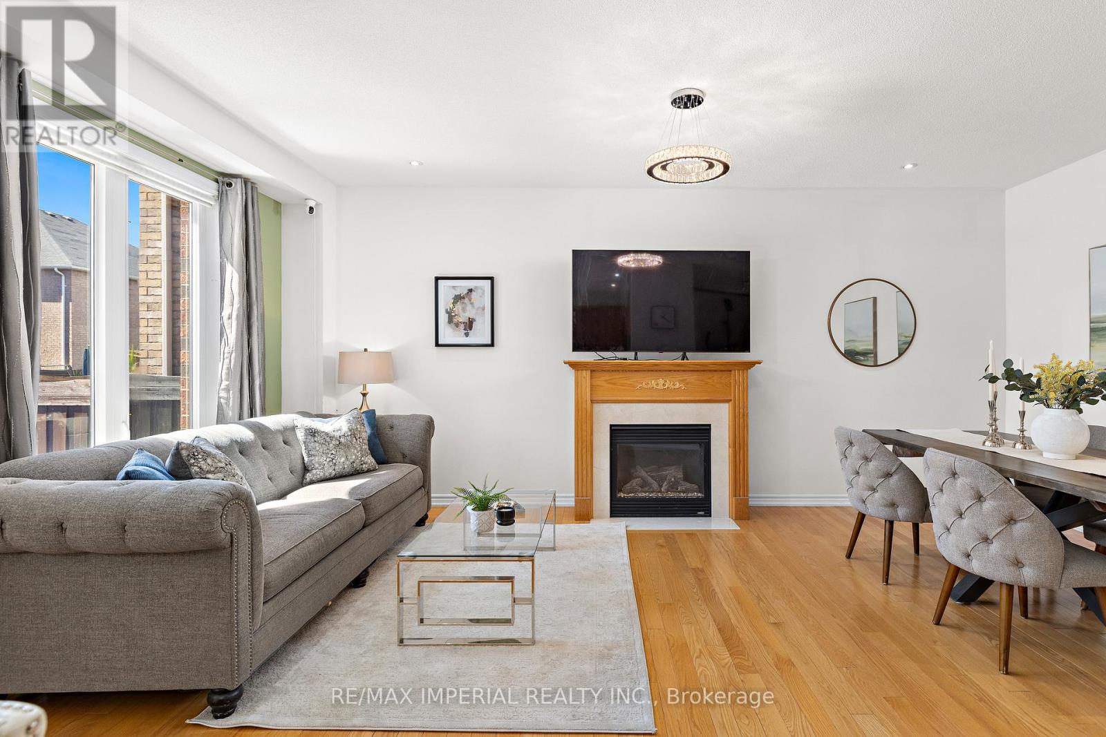 2462 Kwinter Road, Oakville, Ontario  L6M 0K6 - Photo 10 - W13477316