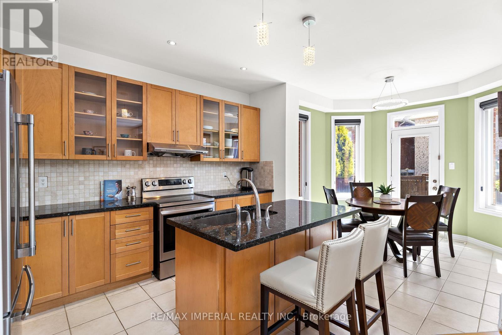 2462 Kwinter Road, Oakville, Ontario  L6M 0K6 - Photo 16 - W13477316