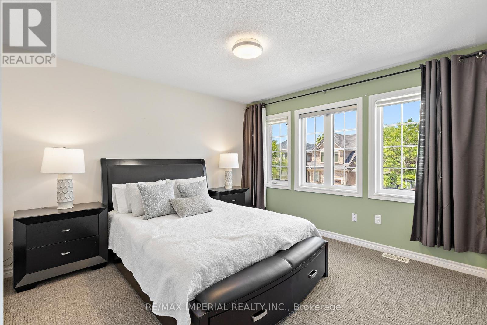 2462 Kwinter Road, Oakville, Ontario  L6M 0K6 - Photo 28 - W13477316