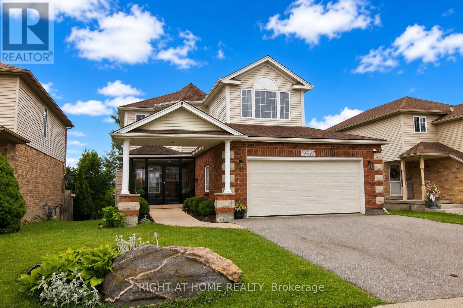 253 SCHNELLER DRIVE, Wilmot, Ontario