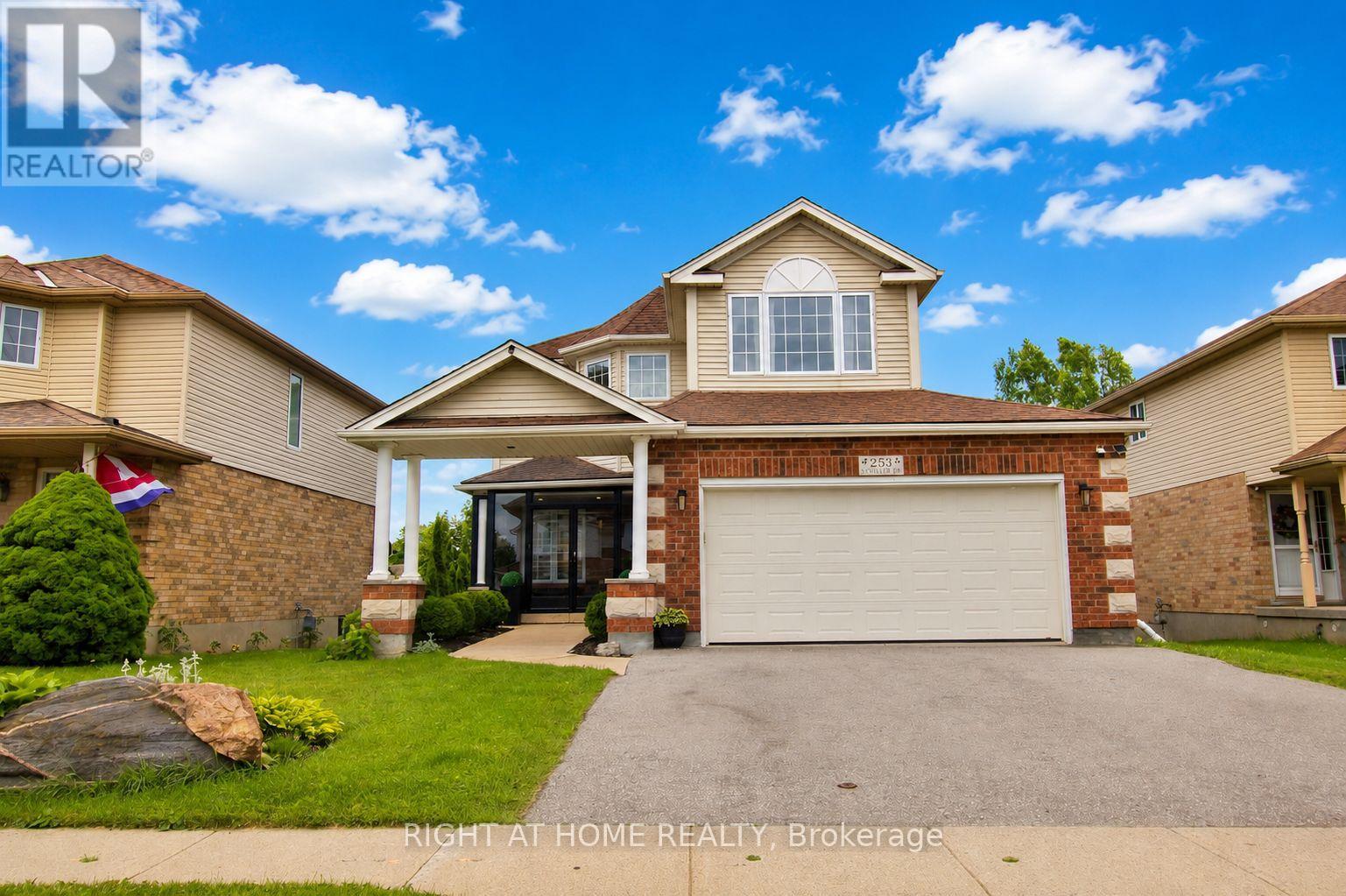 253 Schneller Drive, Wilmot, Ontario  N3A 2K9 - Photo 2 - X13477324