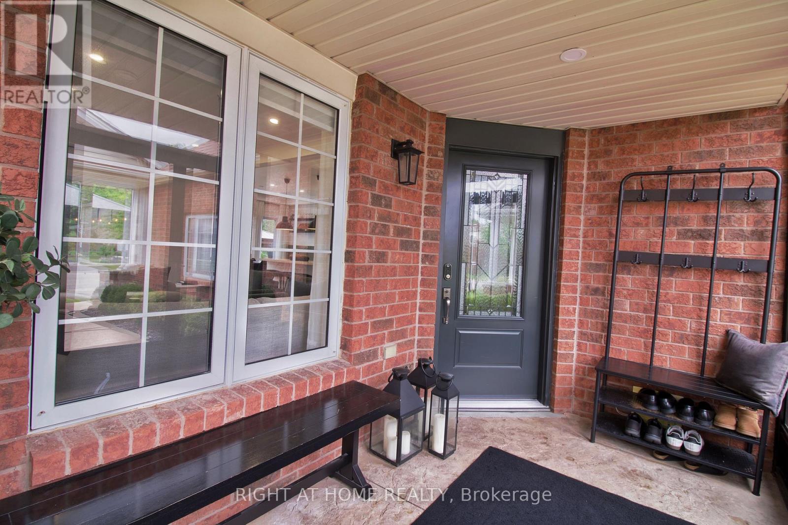 253 Schneller Drive, Wilmot, Ontario  N3A 2K9 - Photo 5 - X13477324