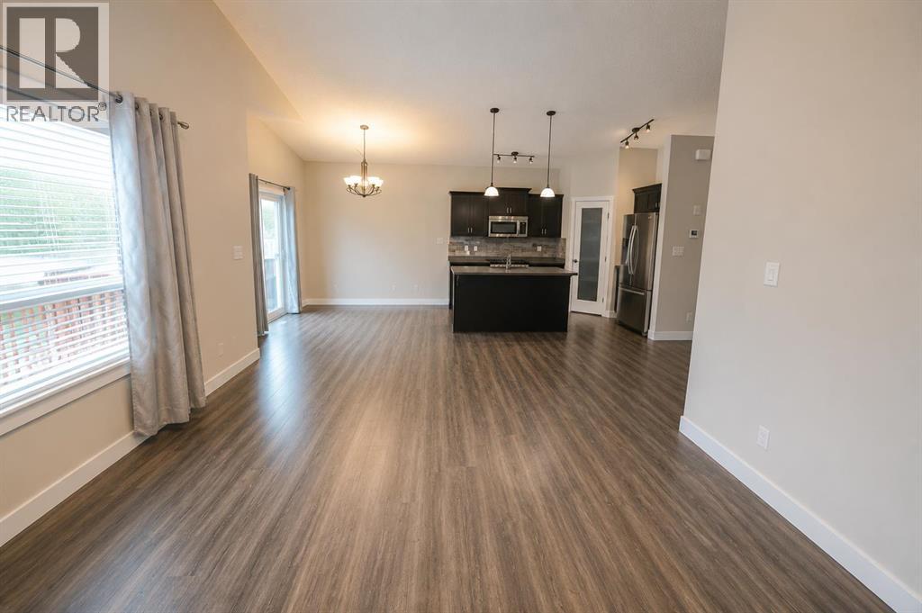 8722 Willow Drive, Grande Prairie, Alberta  T8X 0G8 - Photo 10 - A2321253