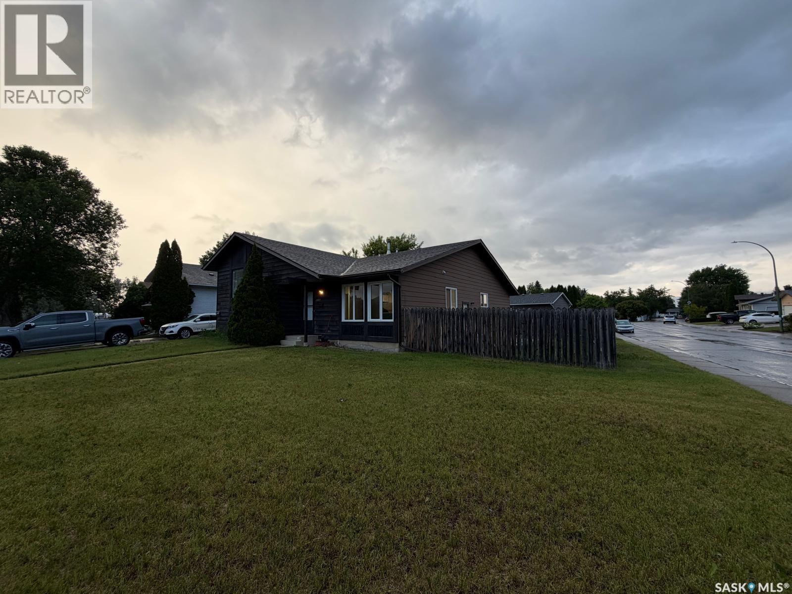 1327 Mccormack Road, Saskatoon, Saskatchewan  S7M 4Y6 - Photo 3 - SK040347