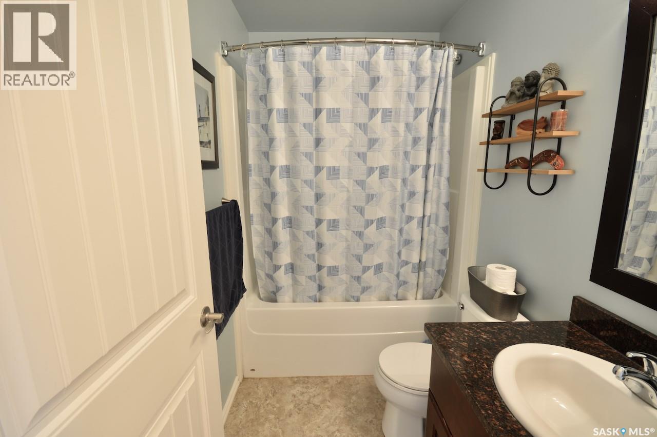 1018 Willowgrove Crescent, Saskatoon, Saskatchewan  S7W 0H7 - Photo 37 - SK039941