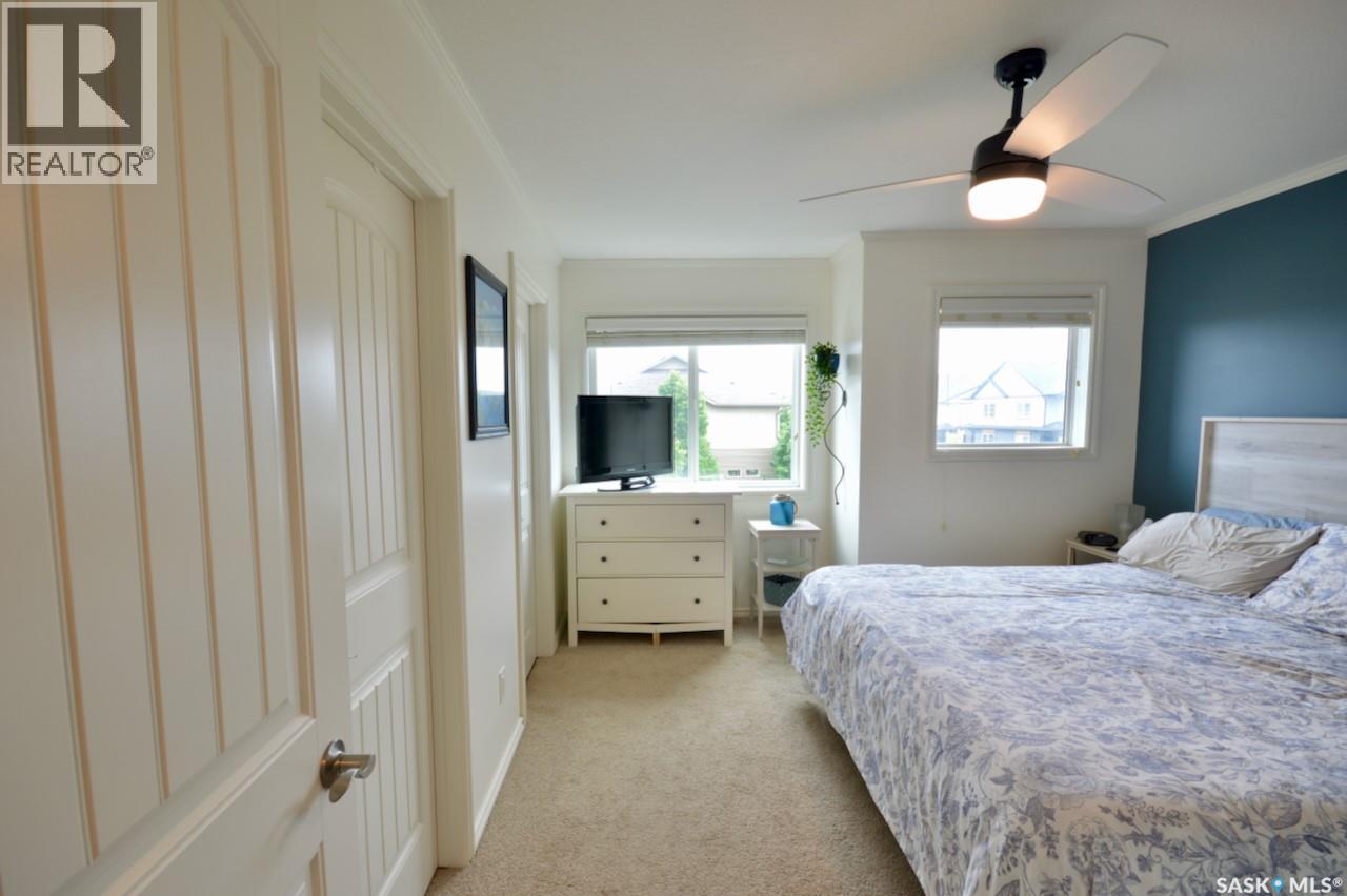 1018 Willowgrove Crescent, Saskatoon, Saskatchewan  S7W 0H7 - Photo 41 - SK039941