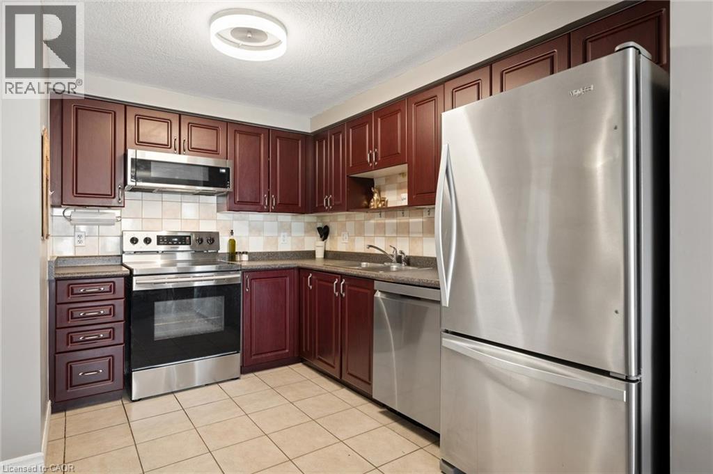 702 Activa Avenue, Kitchener, Ontario  N2E 4E1 - Photo 11 - 40841771