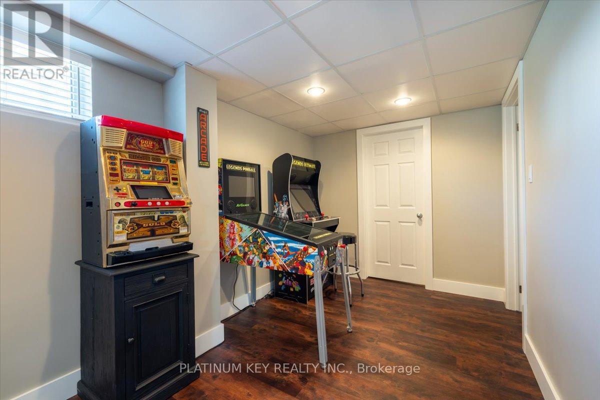 205 Symes Street, Southwest Middlesex, Ontario  N0L 1M0 - Photo 18 - X13477452