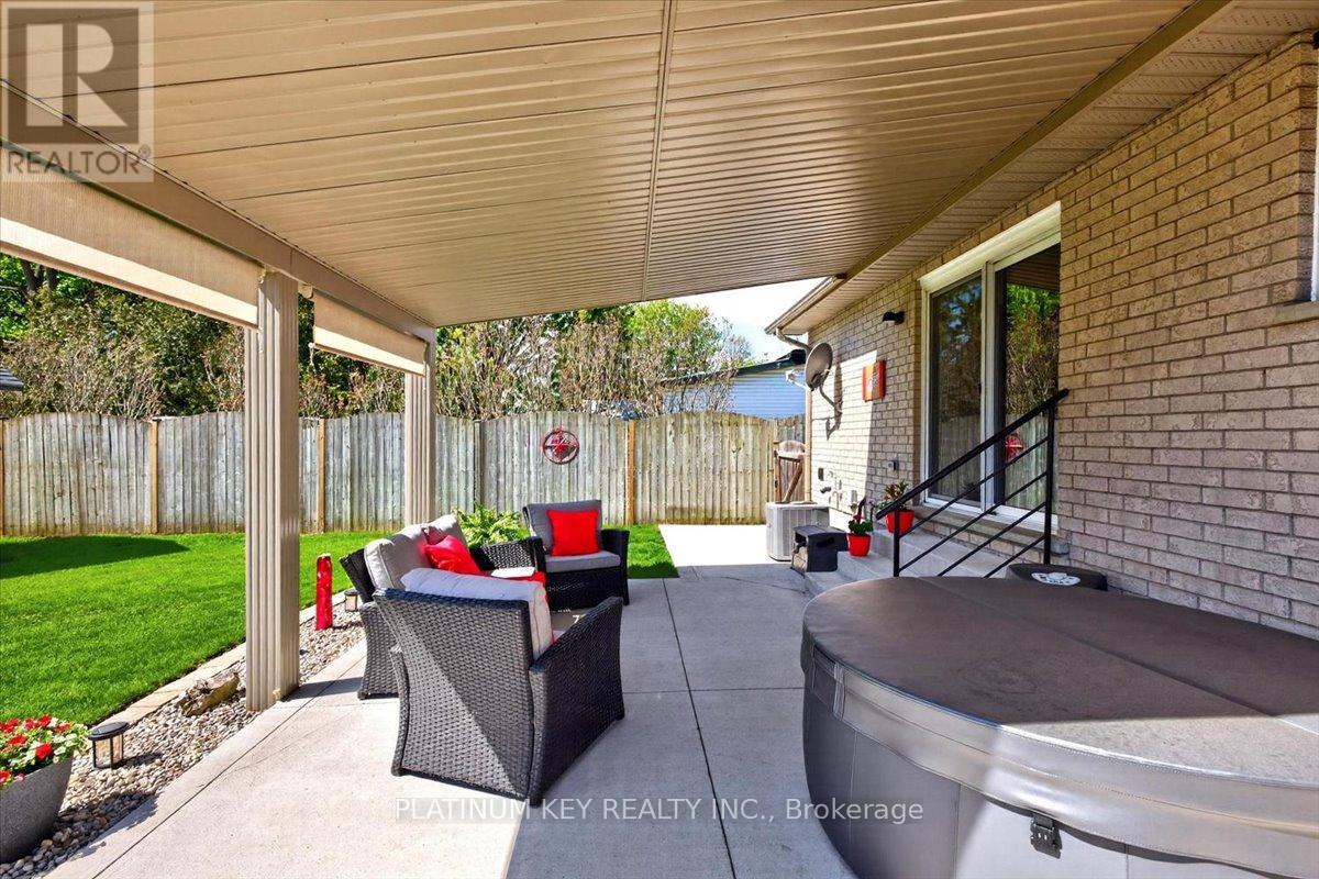 205 Symes Street, Southwest Middlesex, Ontario  N0L 1M0 - Photo 21 - X13477452
