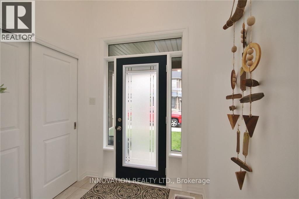 527 Rioja Street, Ottawa, Ontario  K2S 0V9 - Photo 3 - X13477374