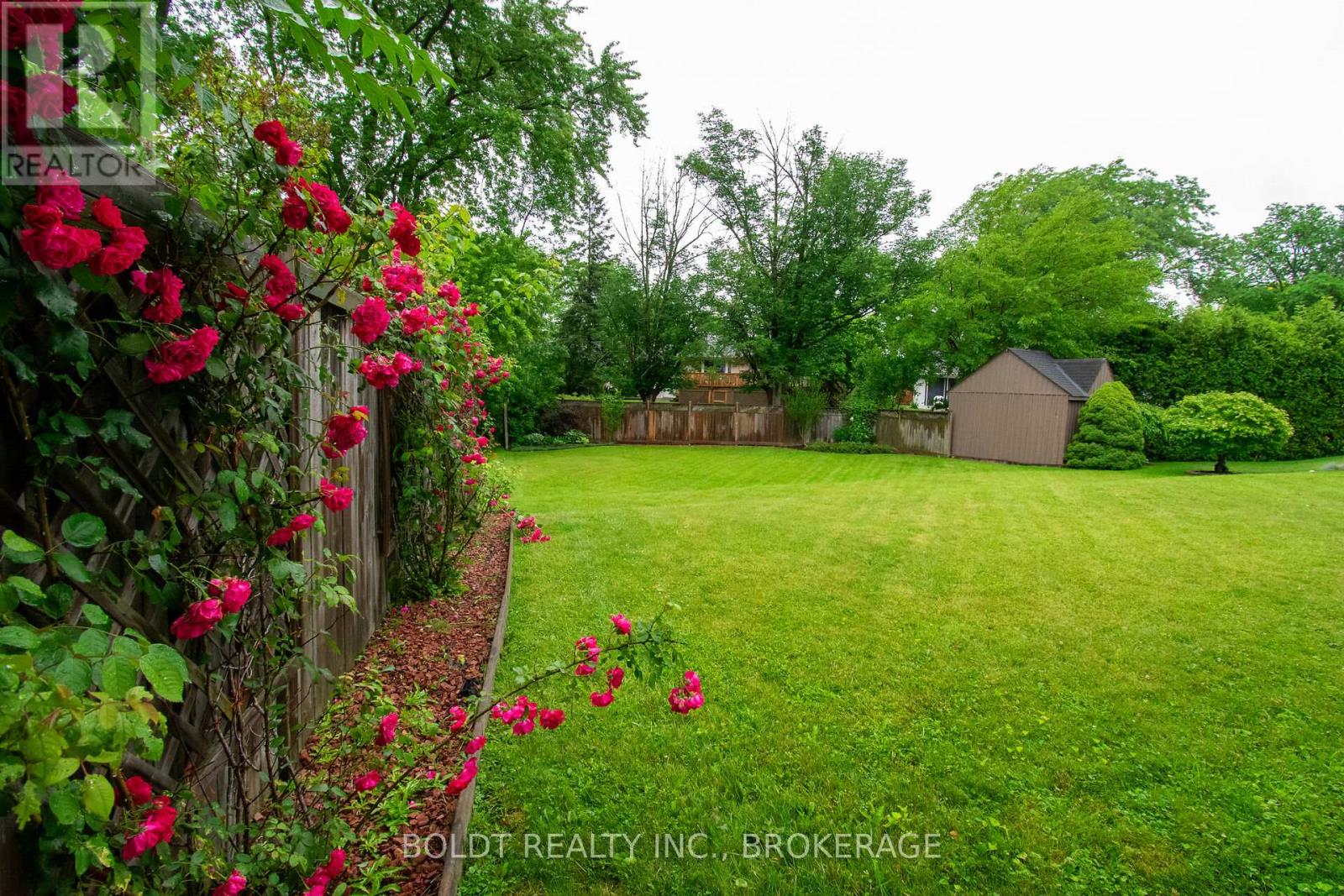 25 Elm Ridge Drive, St. Catharines, Ontario  L2T 2A7 - Photo 29 - X13477468
