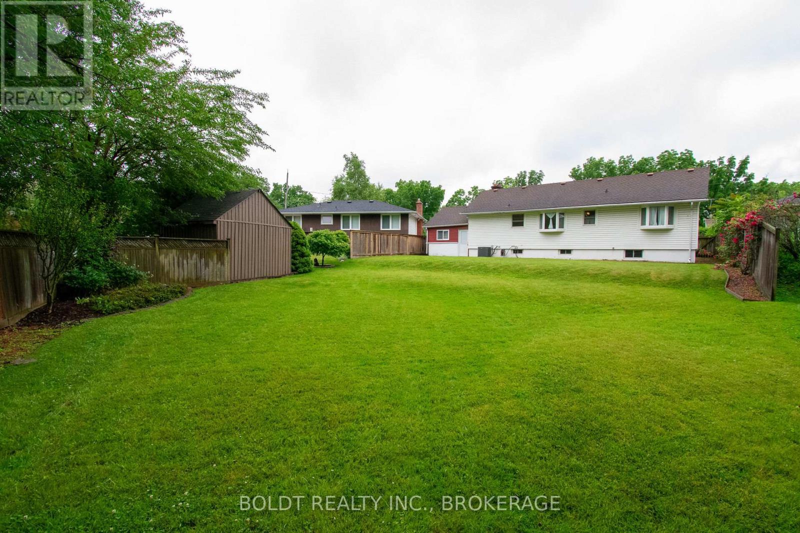 25 Elm Ridge Drive, St. Catharines, Ontario  L2T 2A7 - Photo 30 - X13477468