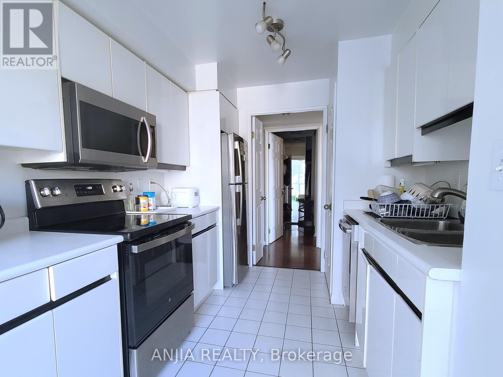 1805 - 7 Carlton Street, Toronto, Ontario  M5B 2M3 - Photo 11 - C13477378