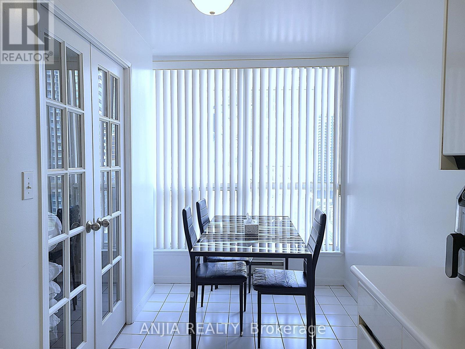 1805 - 7 Carlton Street, Toronto, Ontario  M5B 2M3 - Photo 15 - C13477378