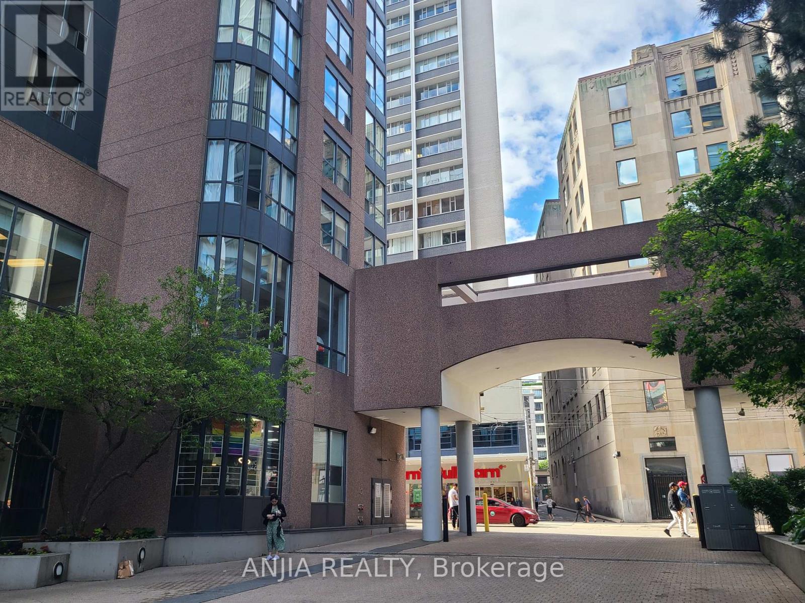 1805 - 7 Carlton Street, Toronto, Ontario  M5B 2M3 - Photo 6 - C13477378