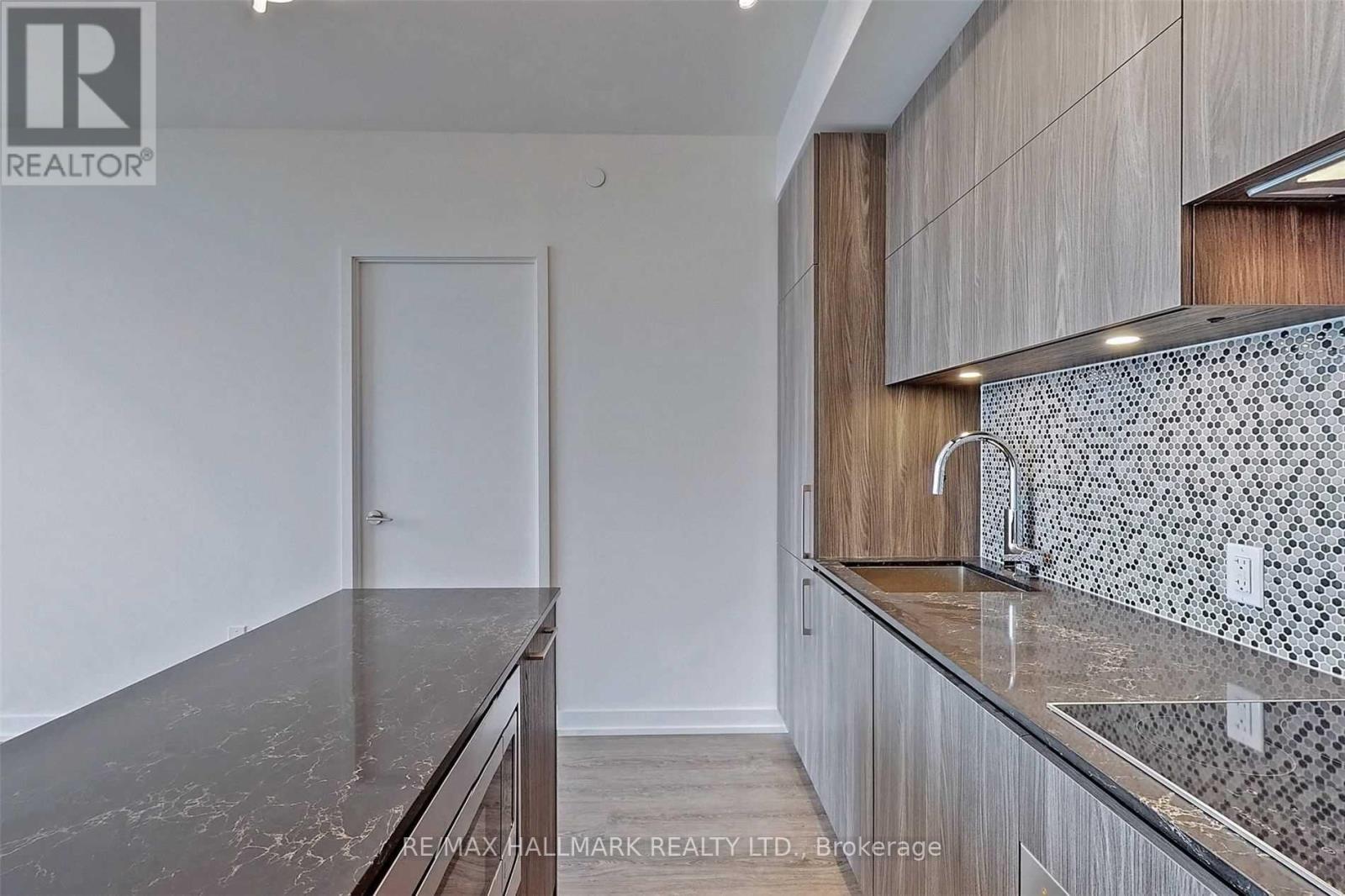 2411 - 1 Yorkville Avenue, Toronto, Ontario  M4W 1L1 - Photo 12 - C13477458