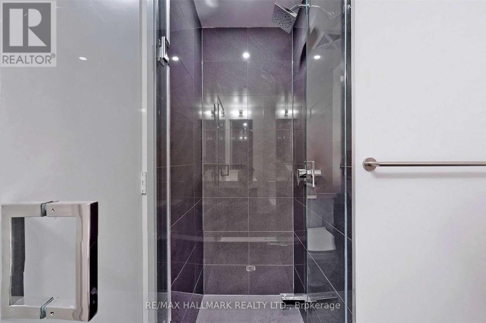 2411 - 1 Yorkville Avenue, Toronto, Ontario  M4W 1L1 - Photo 21 - C13477458