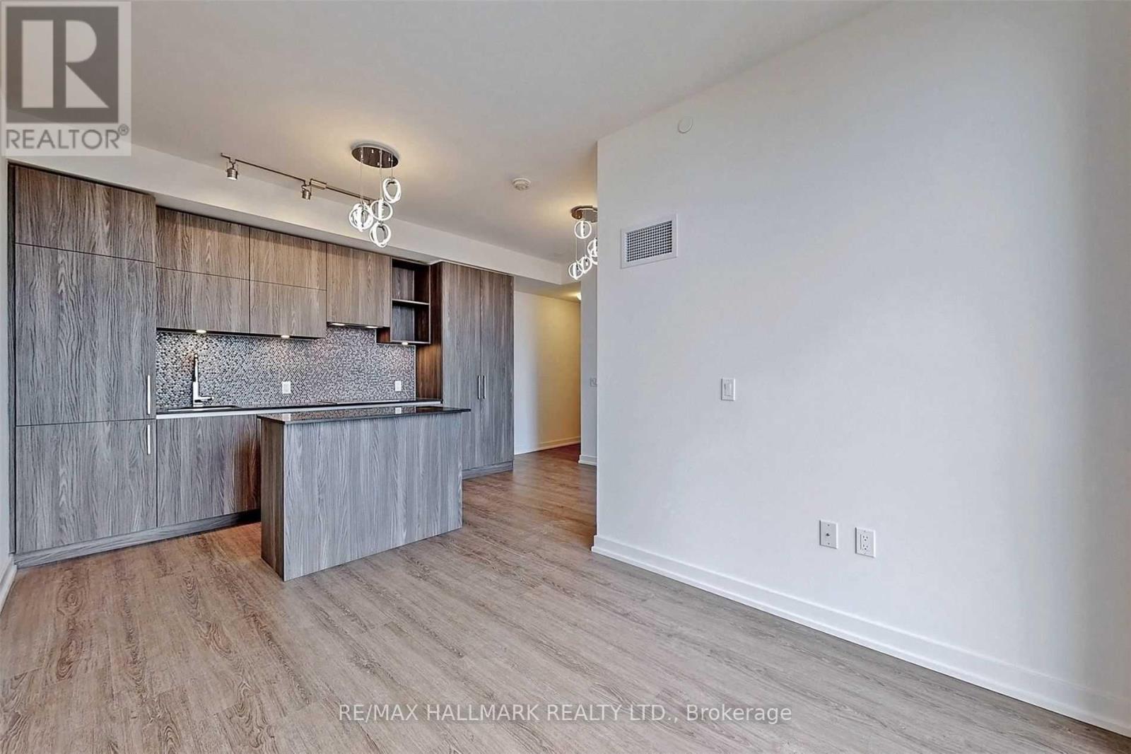 2411 - 1 Yorkville Avenue, Toronto, Ontario  M4W 1L1 - Photo 6 - C13477458