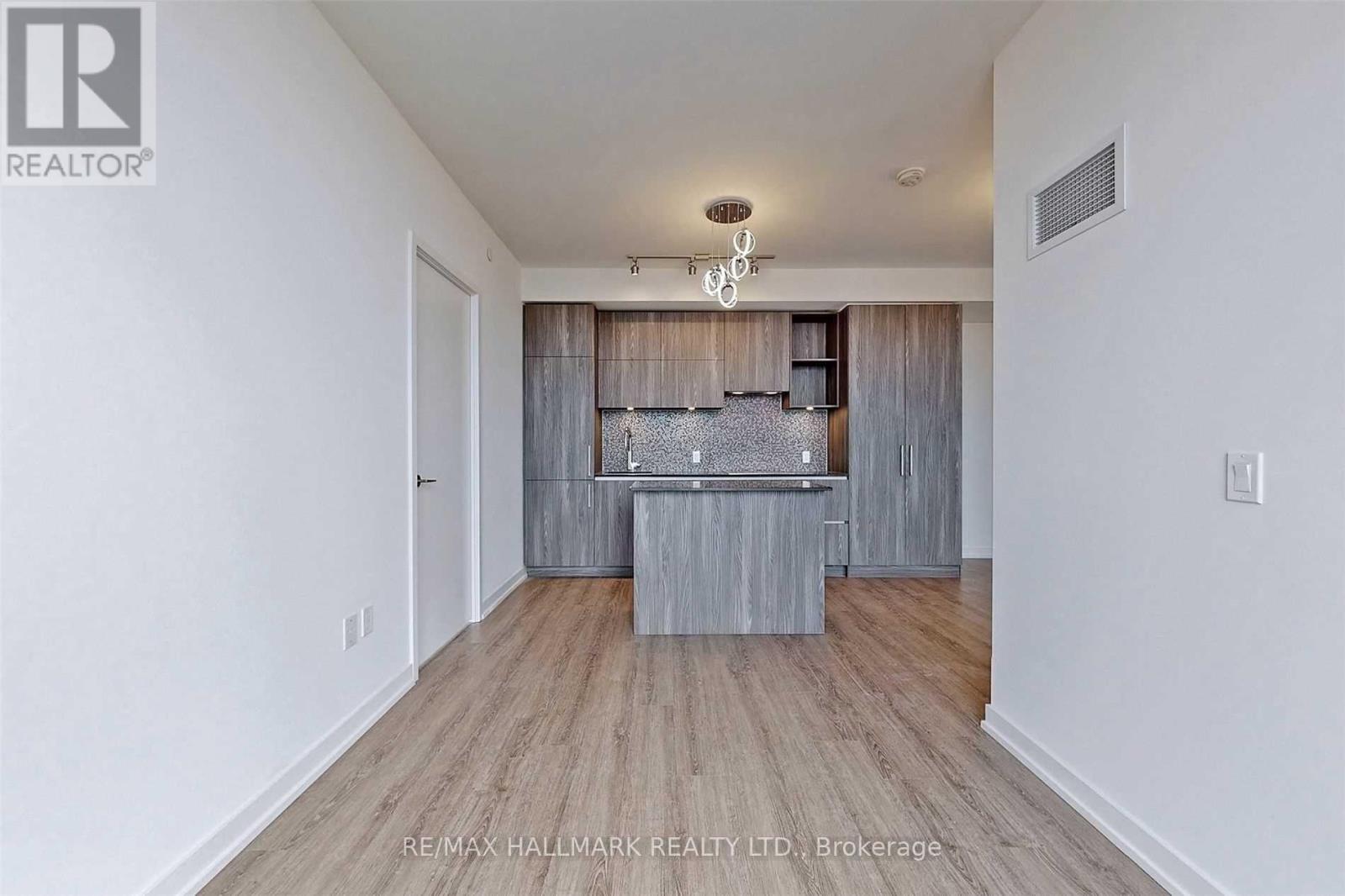2411 - 1 Yorkville Avenue, Toronto, Ontario  M4W 1L1 - Photo 7 - C13477458