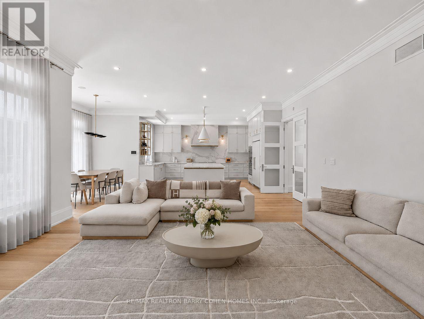 201 Hillhurst Boulevard, Toronto, Ontario  M5N 1P3 - Photo 15 - C13477462