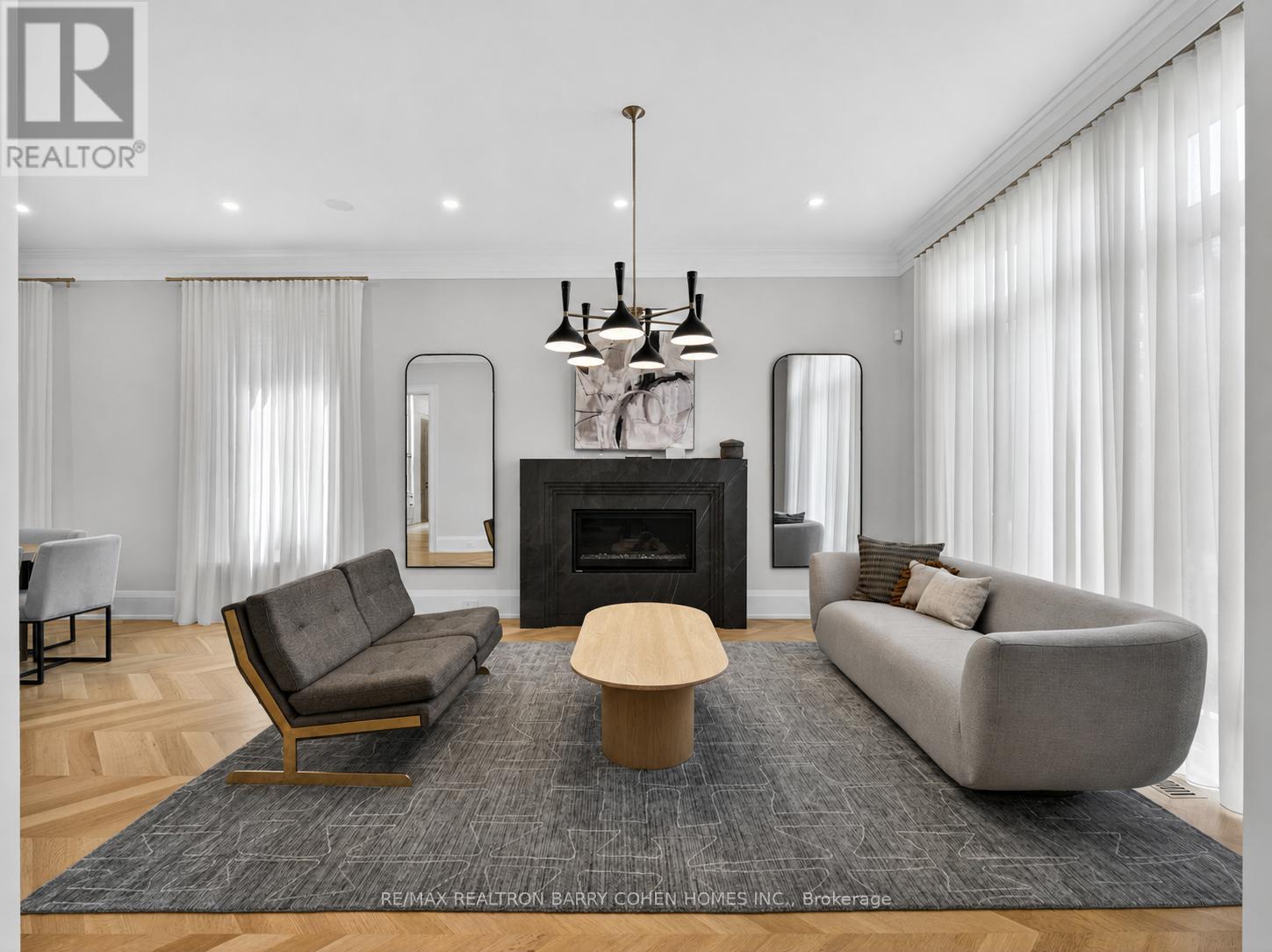 201 Hillhurst Boulevard, Toronto, Ontario  M5N 1P3 - Photo 6 - C13477462