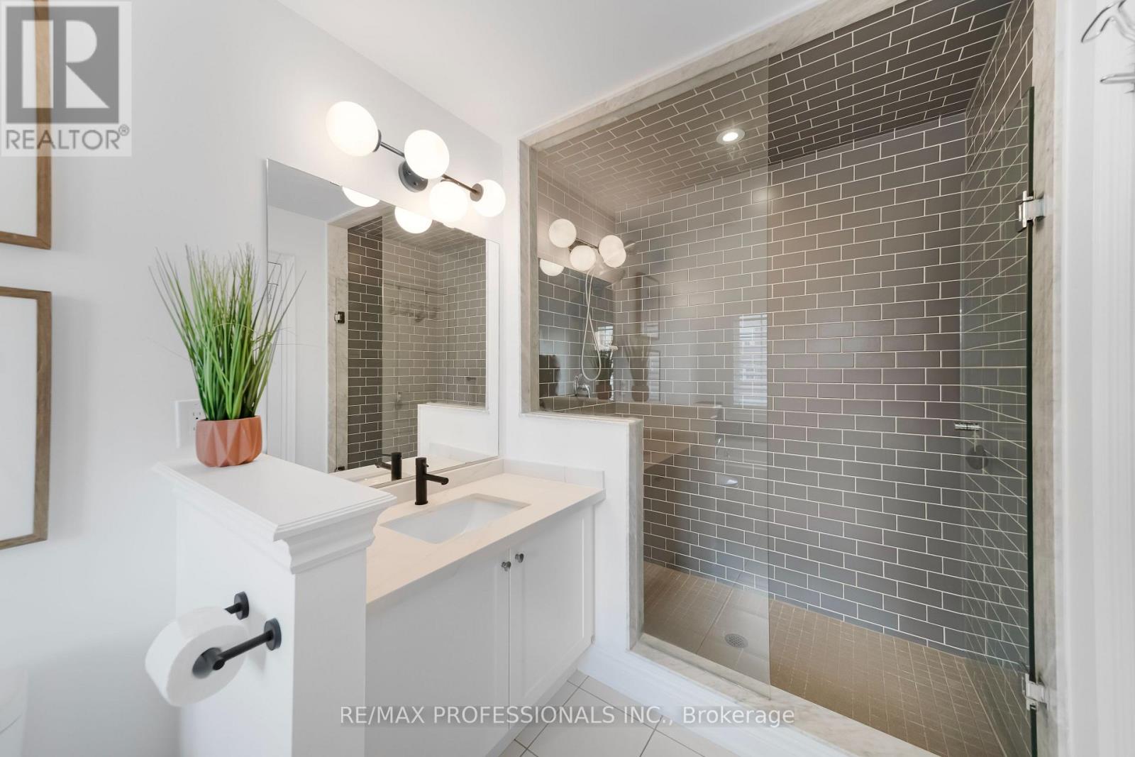 11 Pelham Drive, Vaughan, Ontario  L4H 3Z5 - Photo 22 - N13477348