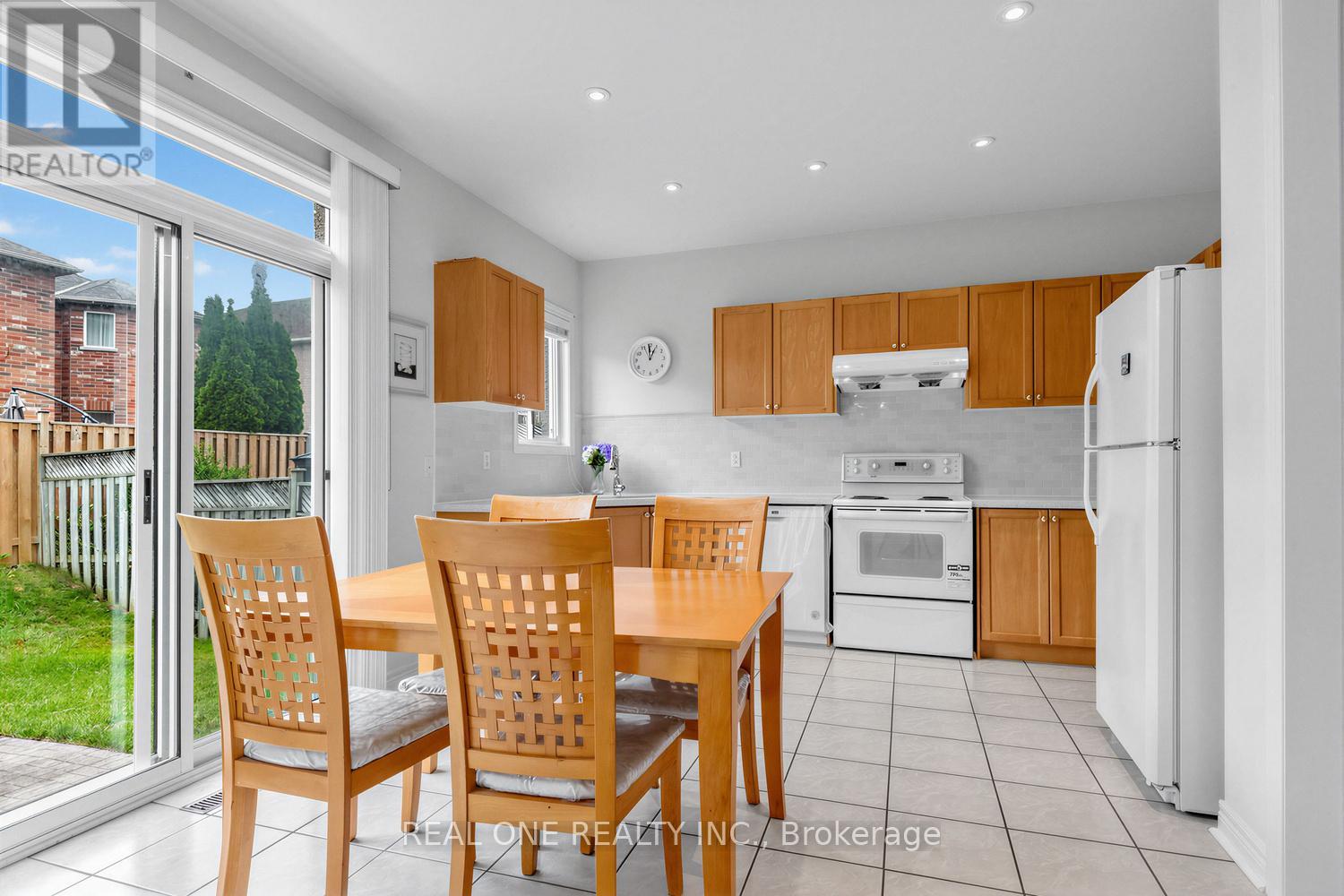 157 Forecastle Road, Vaughan, Ontario  L4K 5H7 - Photo 9 - N13477350