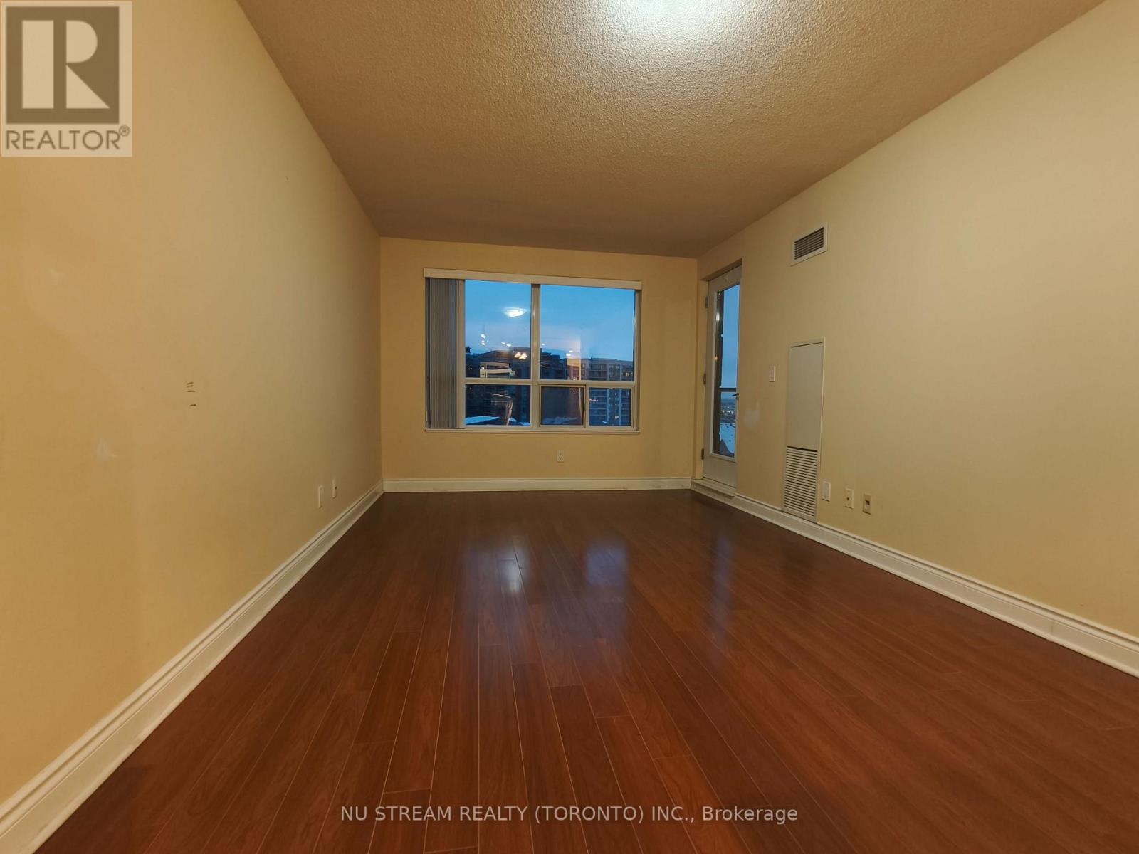 801 - 39 Galleria Parkway, Markham, Ontario  L3T 0A6 - Photo 4 - N13477466