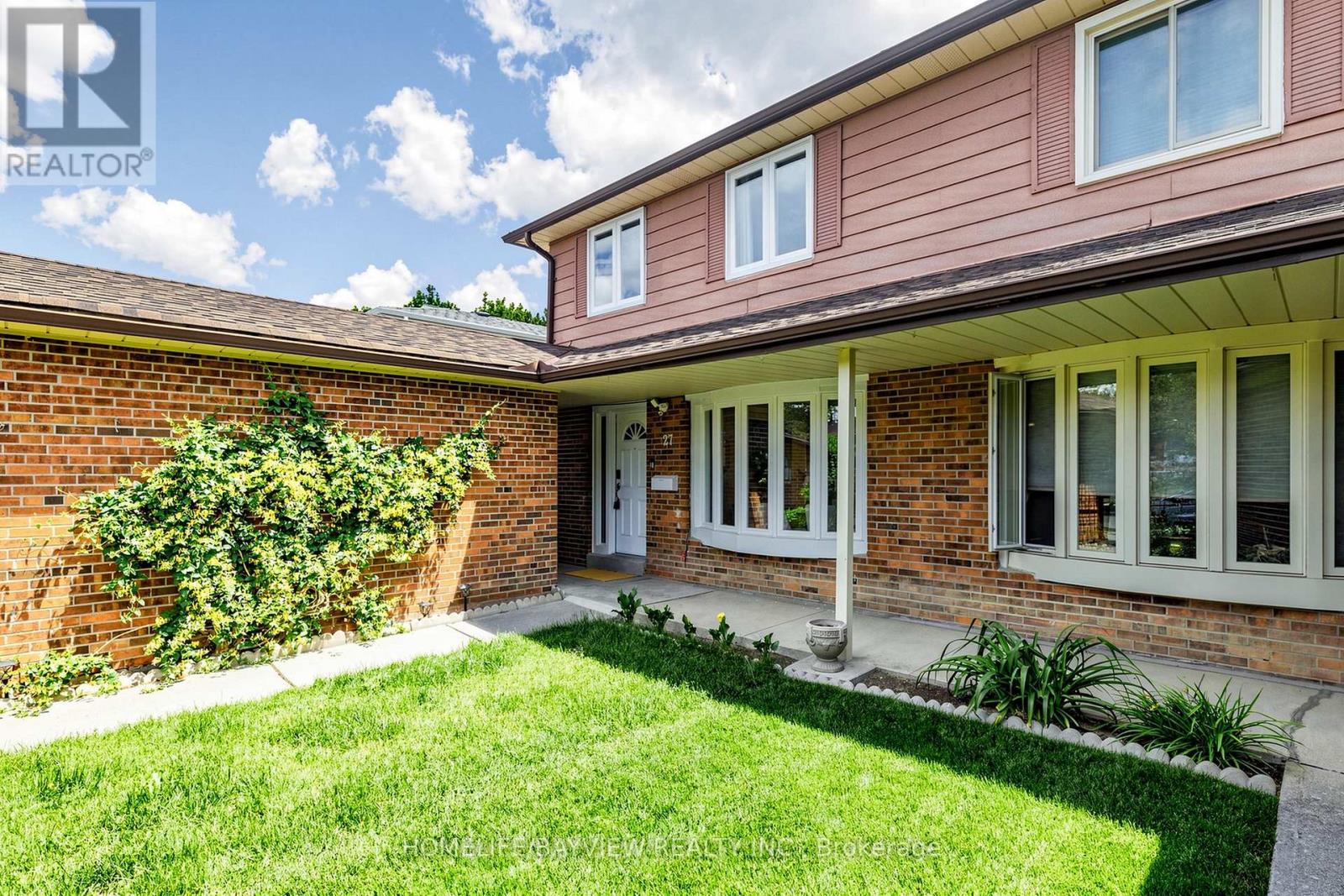 27 Bedle Avenue, Toronto, Ontario  M2H 1K7 - Photo 3 - C13471056