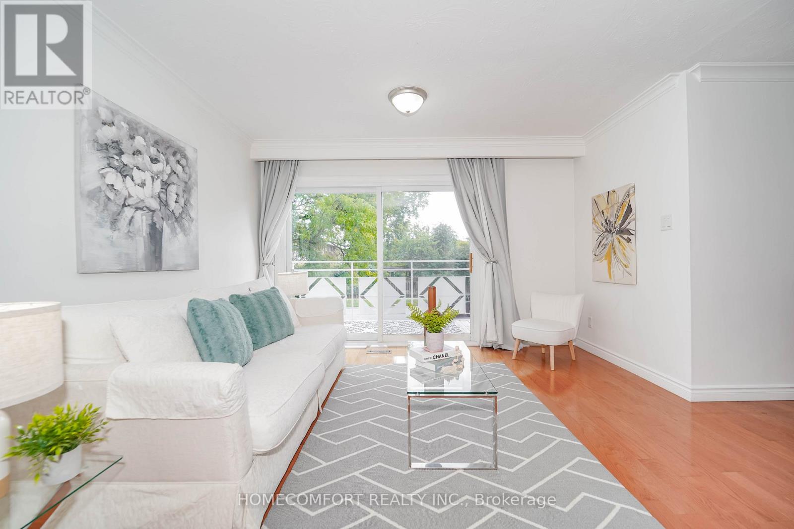 8 Topaz Gate, Toronto, Ontario  M2M 2Z7 - Photo 3 - C13459342