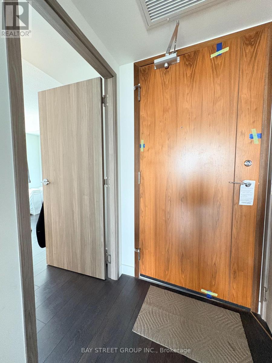 4905 - 3 Concord Cityplace Way, Toronto, Ontario  M5V 0X4 - Photo 14 - C13089726