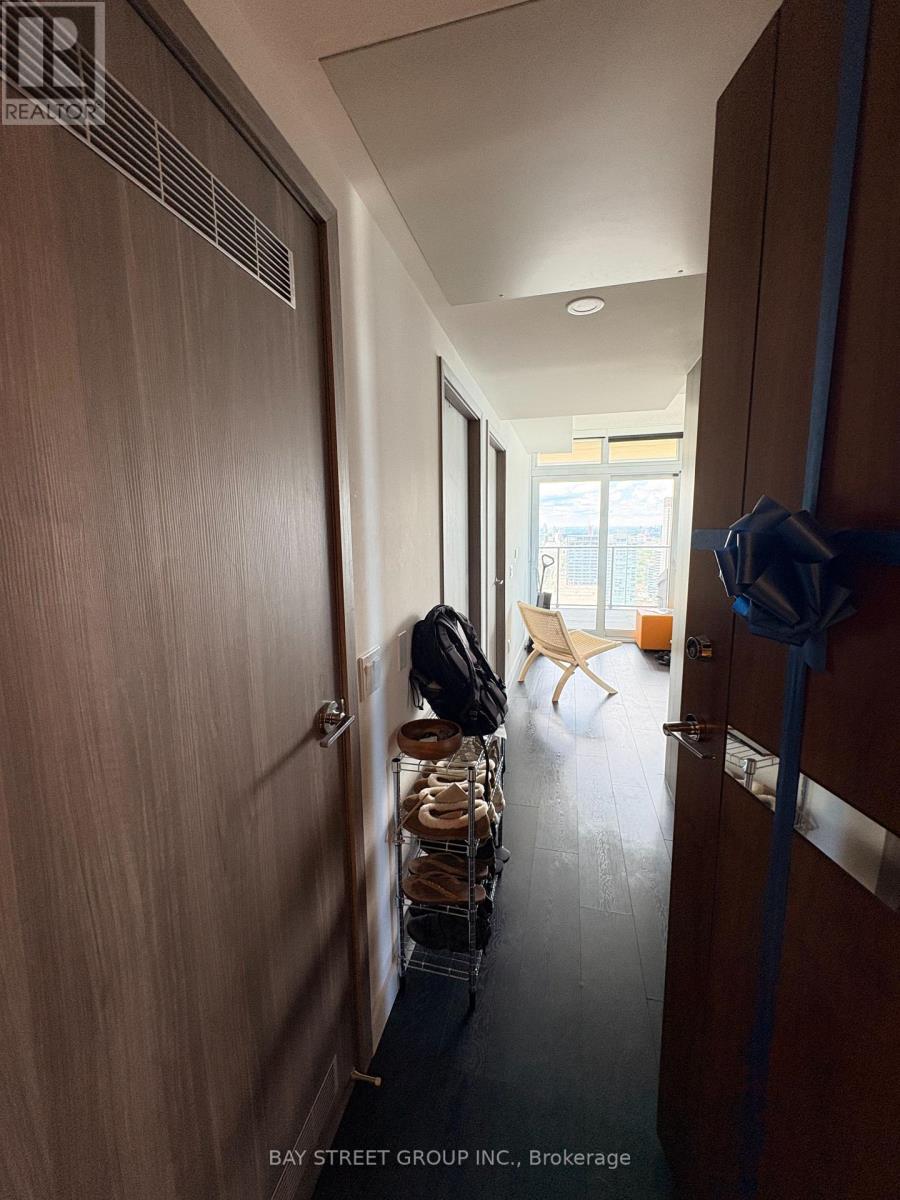 4905 - 3 Concord Cityplace Way, Toronto, Ontario  M5V 0X4 - Photo 15 - C13089726