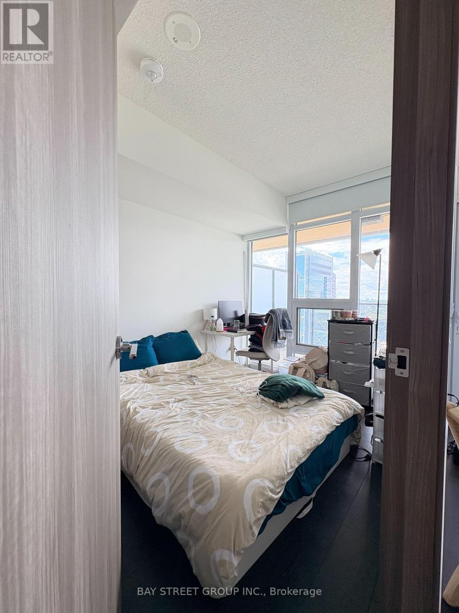 4905 - 3 Concord Cityplace Way, Toronto, Ontario  M5V 0X4 - Photo 31 - C13089726
