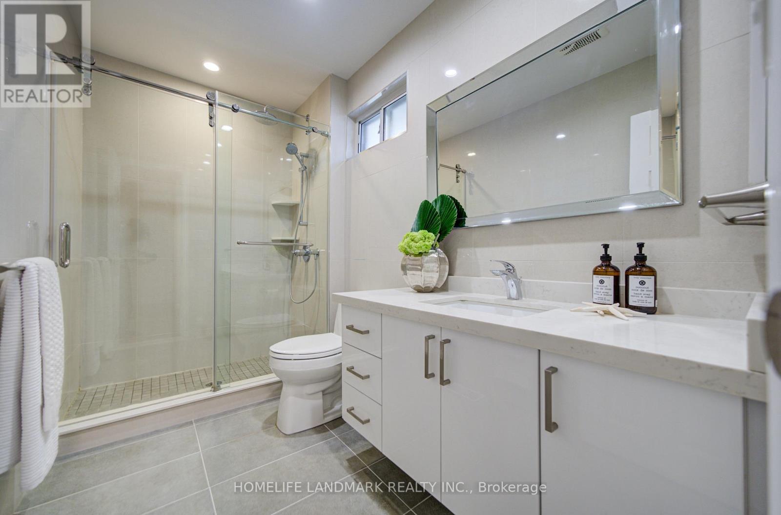21 Colonnade Road, Toronto, Ontario  M2K 2L6 - Photo 30 - C13472718