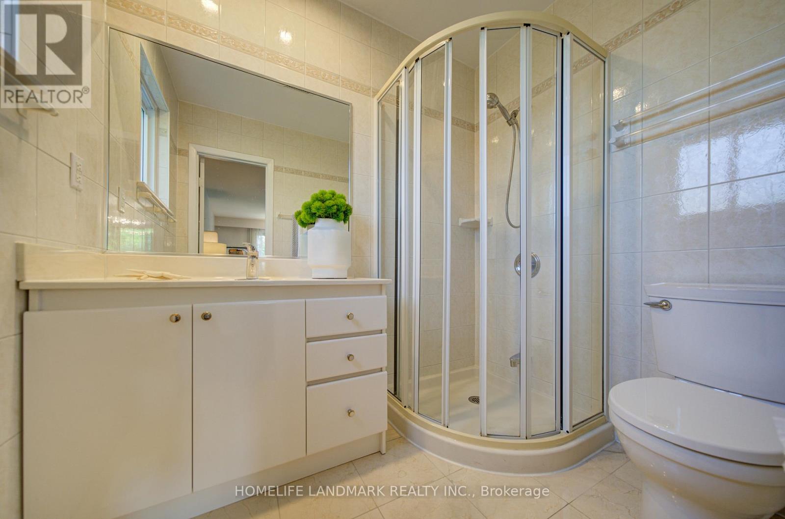 21 Colonnade Road, Toronto, Ontario  M2K 2L6 - Photo 34 - C13472718