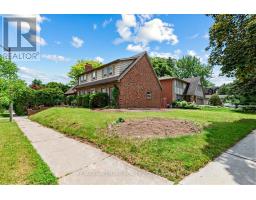 691 CONACHER DRIVE, Toronto, Ontario