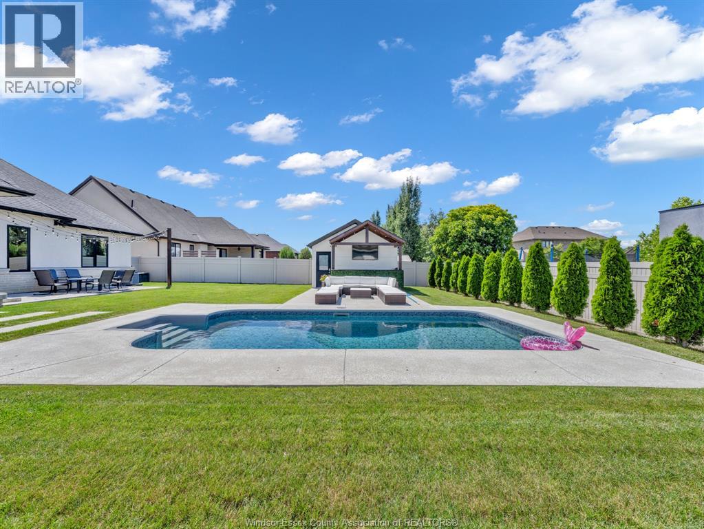 195 Francis Cres, Belle River, Ontario  N0R 1A0 - Photo 35 - 26014873