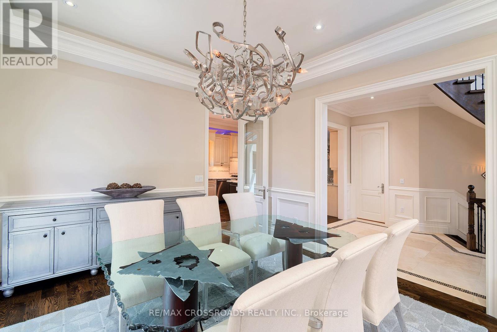 2 Bond Avenue, Toronto, Ontario  M3B 1L8 - Photo 25 - C13474582