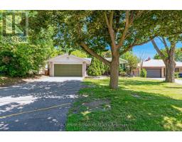 209 BURBANK DRIVE, Toronto, Ontario