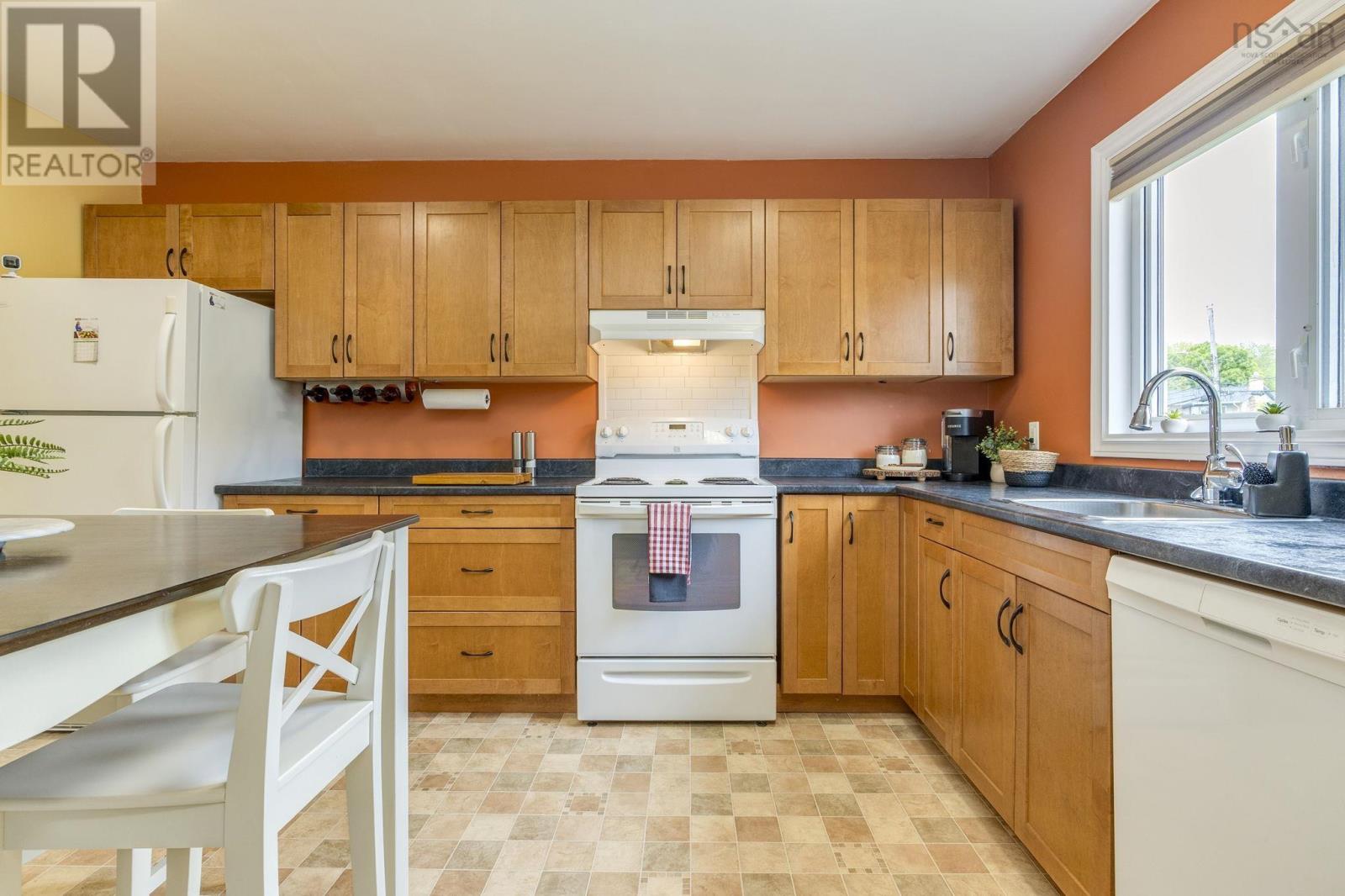 62 Topsail Boulevard, Dartmouth, Nova Scotia  B2W 4A6 - Photo 5 - 202614038