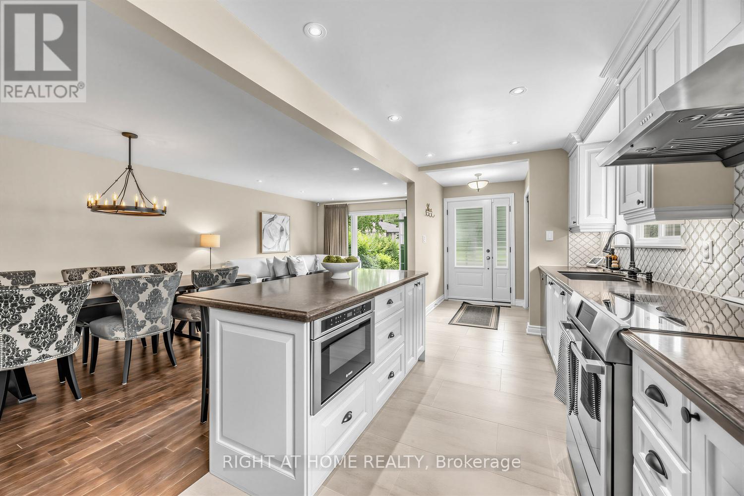 324 Woodsworth Road, Toronto, Ontario  M2L 2T6 - Photo 11 - C13475424