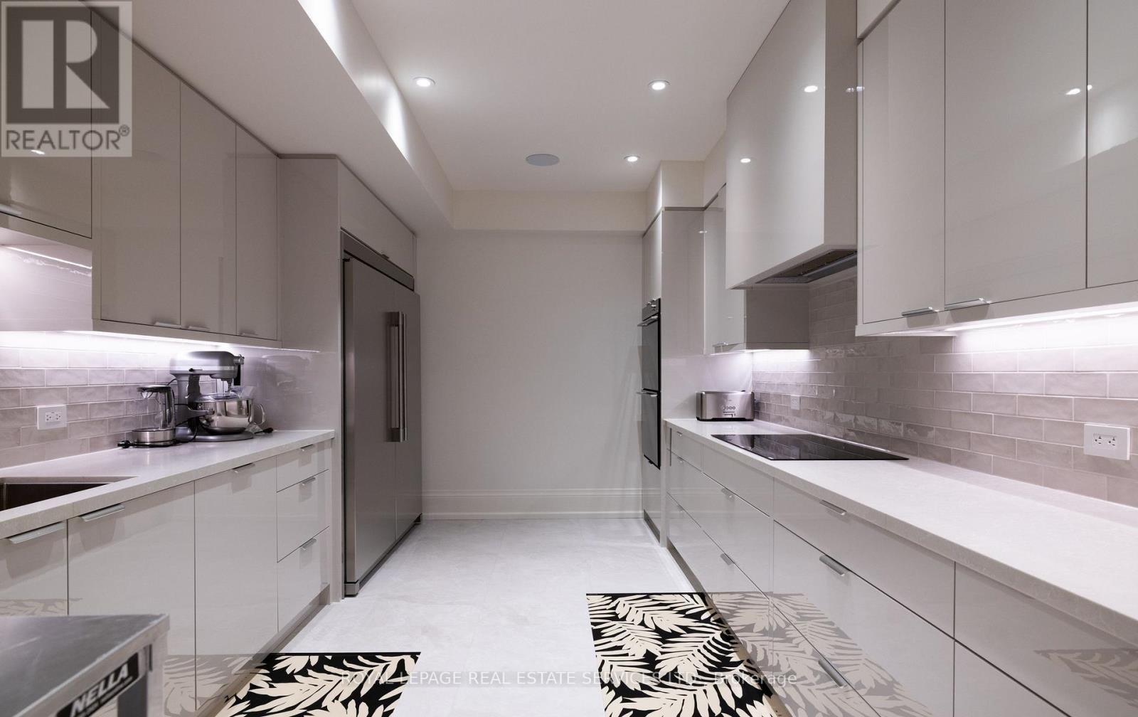 221 Forest Hill Road, Toronto, Ontario  M5P 2N3 - Photo 43 - C13475538