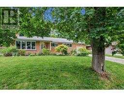 23 GLENBURNIE DRIVE, Guelph, Ontario