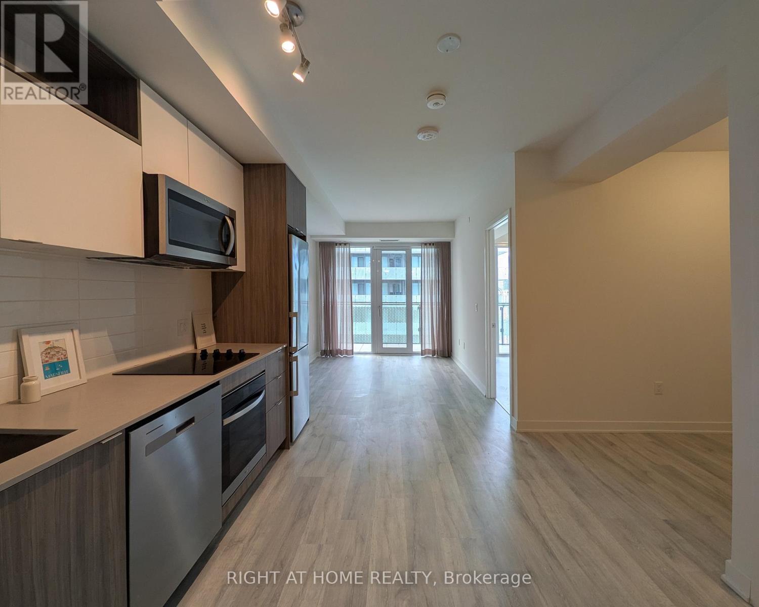 2715 - 70 PRINCESS STREET, Toronto, Ontario