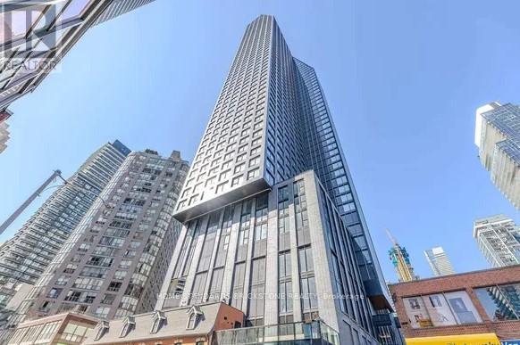 3510 - 8 WELLESELEY STREET W, Toronto, Ontario