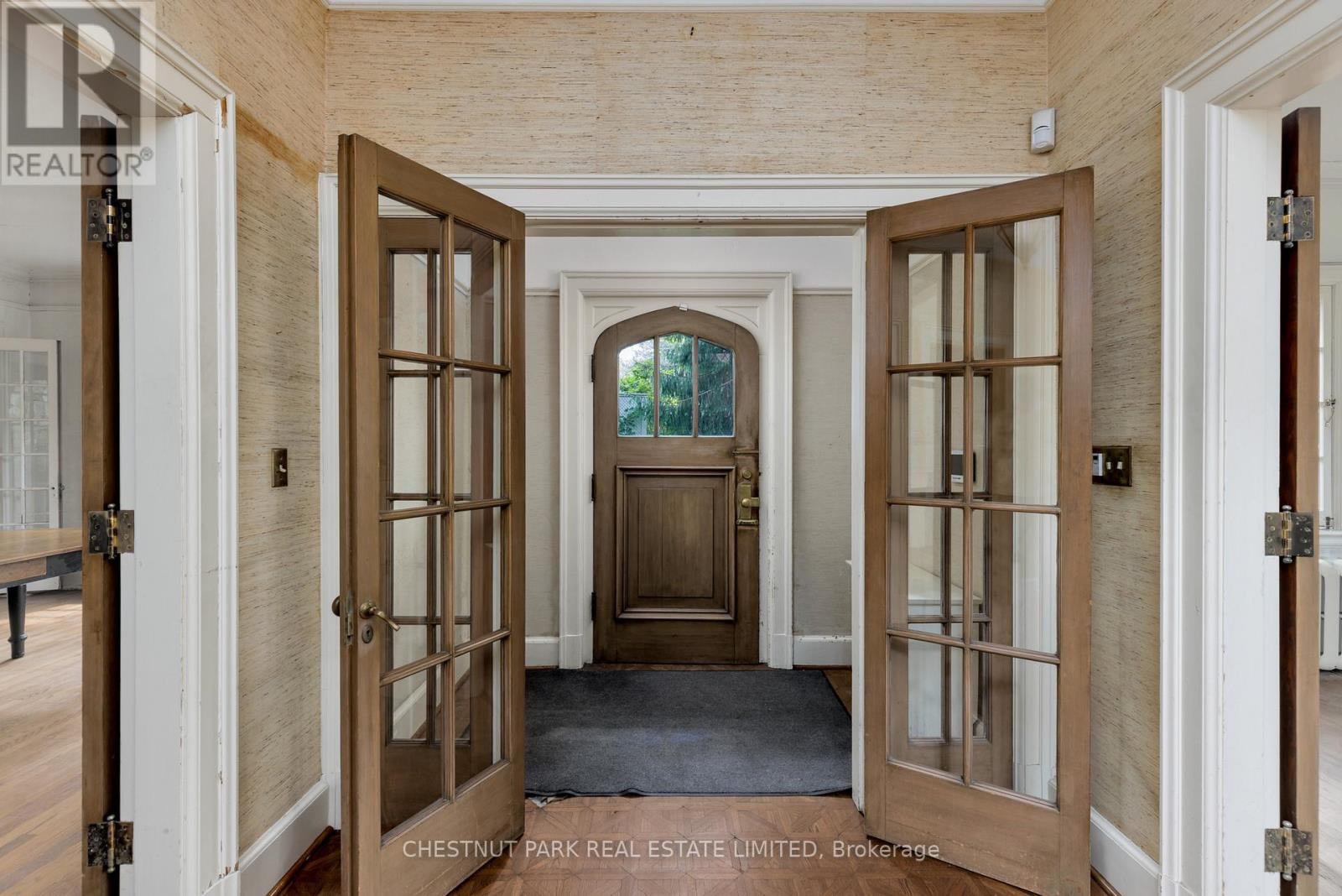 24 Castle Frank Crescent, Toronto, Ontario  M4W 3A3 - Photo 3 - C13476194