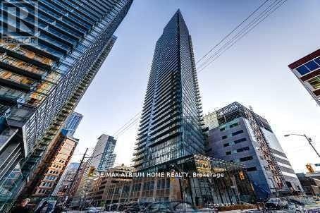 1101 - 832 BAY STREET, Toronto, Ontario