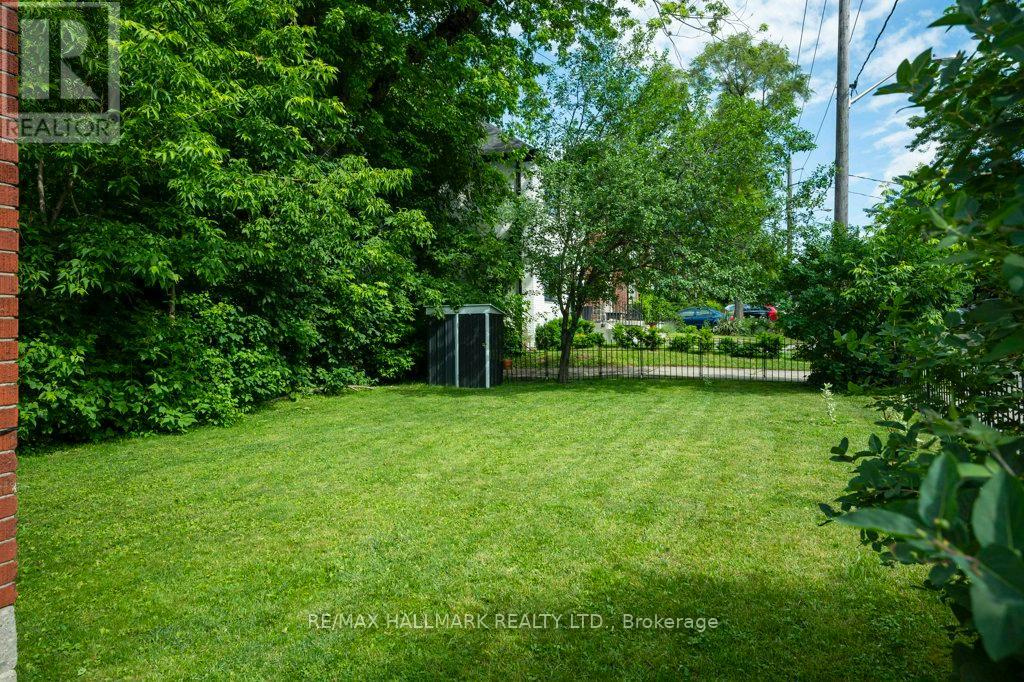 34 Gloucester Grove, Toronto, Ontario  M6C 2A1 - Photo 20 - C13476686