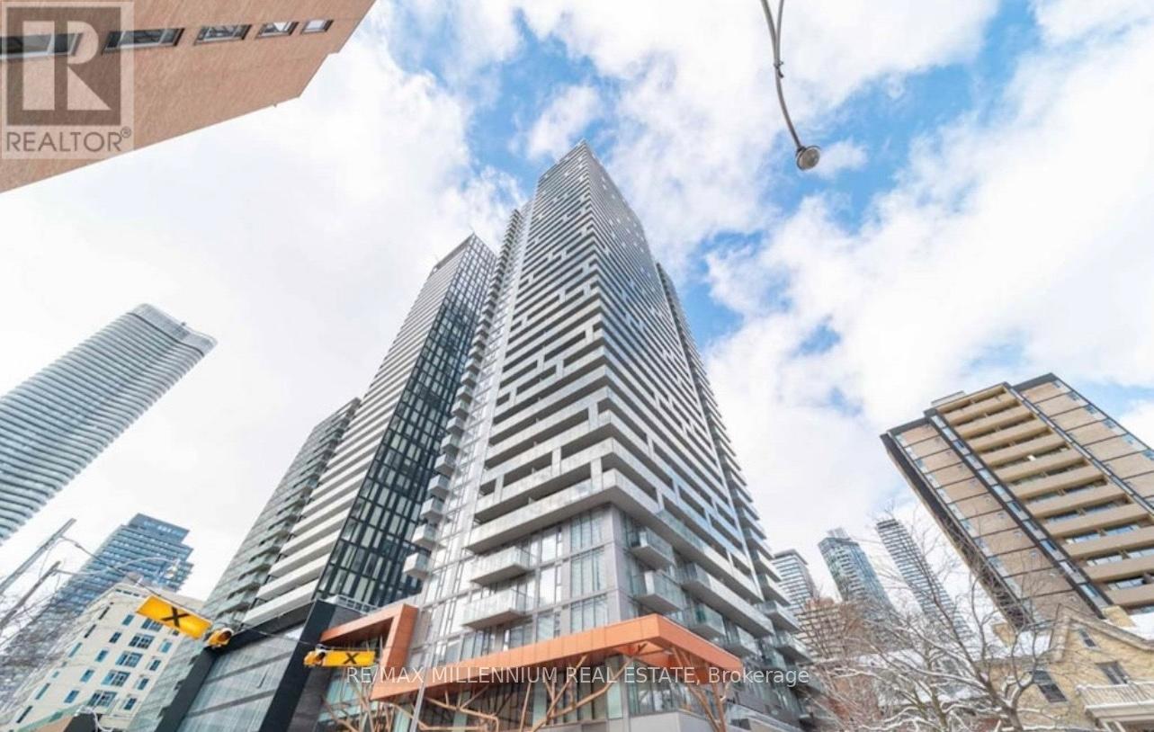 3001 - 28 WELLESLEY STREET E, Toronto, Ontario